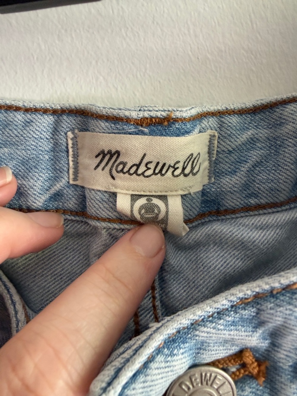 Light Wash High-Rise Curvy Fit Madewell Jeans - Picture 2 of 4